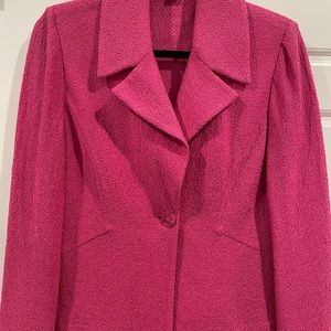 Light weight pink St John knit jacket.